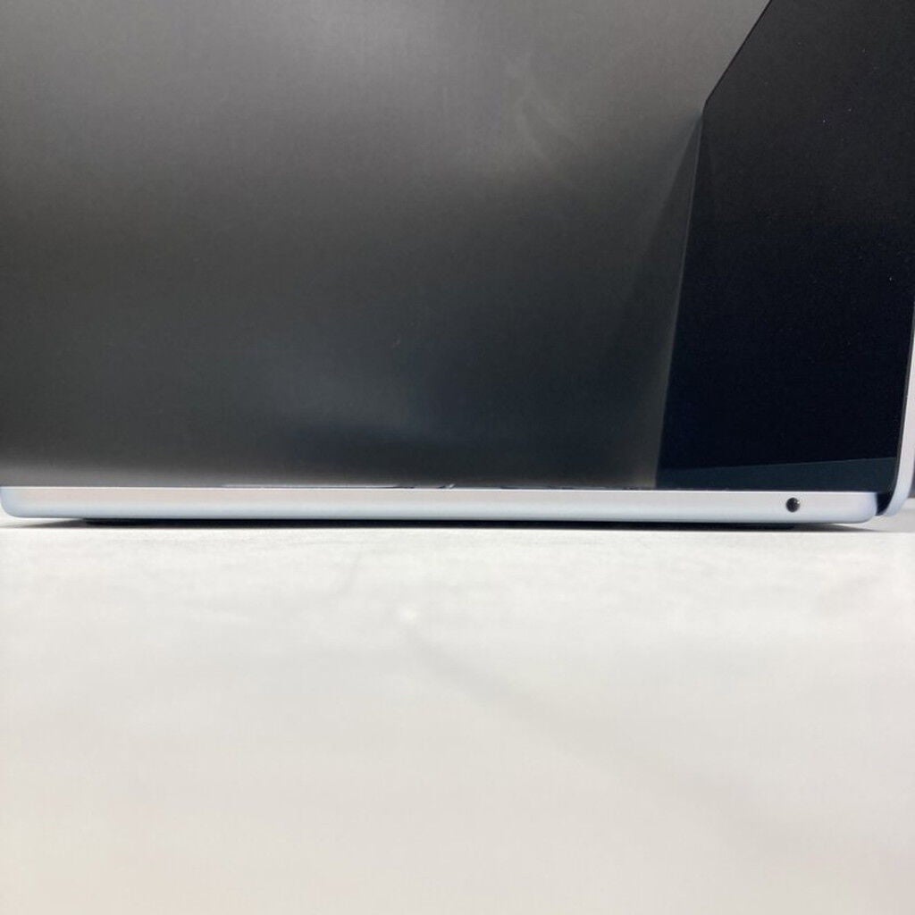 中古 Apple MacBook Air (2025) 5070001887 （353517） ｜ パソコン