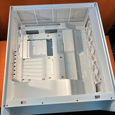 【なんば店】中古  NZXT CM-H72FW-R1(H7 FLOW RGB WH E-ATX ｶﾞﾗｽ) 3280020957 