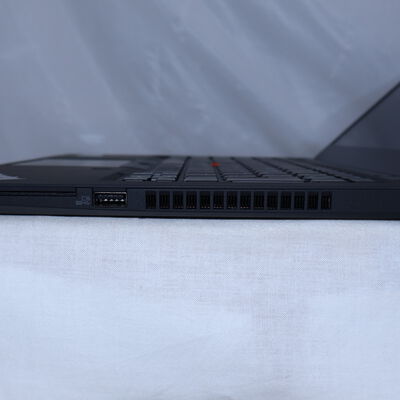 【通販センター】中古  Lenovo ThinkPad T14 Gen2 (Core i5-1135G7/16GB/オンボード) 202819 