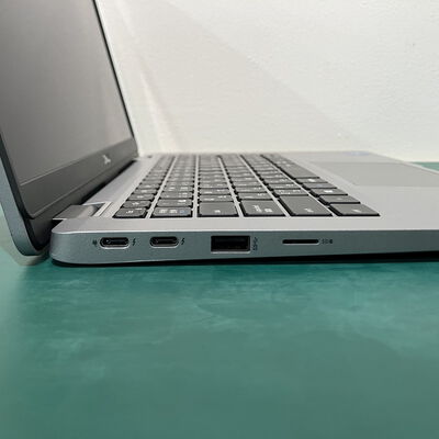 【浦添城間店(沖縄)】中古  DELL Latitude 5320(Intel Core i5 1145G7 2.60GHz/16GB DDR4/SSD256GB/-/オンボード/13.3/1920x1080/Wi-Fi/WEBCAM/W11P/VBT) 192765 