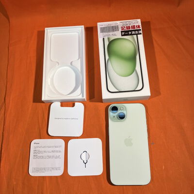 【なんば店】中古  【docomo版SIMフリー】Apple iPhone15 無印 128GB グリーン MTMM3J/A 161080 