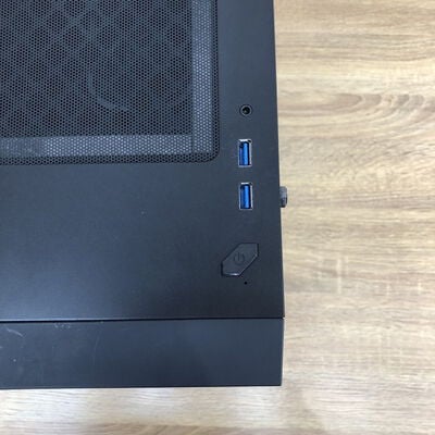 【津ラッツ店】中古  iiyama LEVEL∞ 4990001079【11/13値下げ!】 