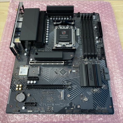 【博多店】中古  ASRock B650 PG Lightning WiFi (B650 AM5 ATX DDR5) 3310005541 