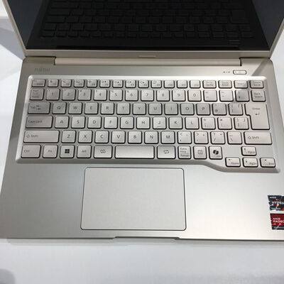 【松山環状枝松店】中古  FUJITSU FMVM55J3G(Ryzen5 7520U/16GB/SSD256GB/なし/オンボード/14/1920&times;1200/W11H) 4560001807 