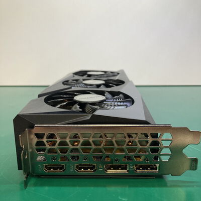 【神戸・三宮店】中古  GIGABYTE GV-R76GAMING OC-8GD (RX7600 8G) 162746【8/14価格改定!】 
