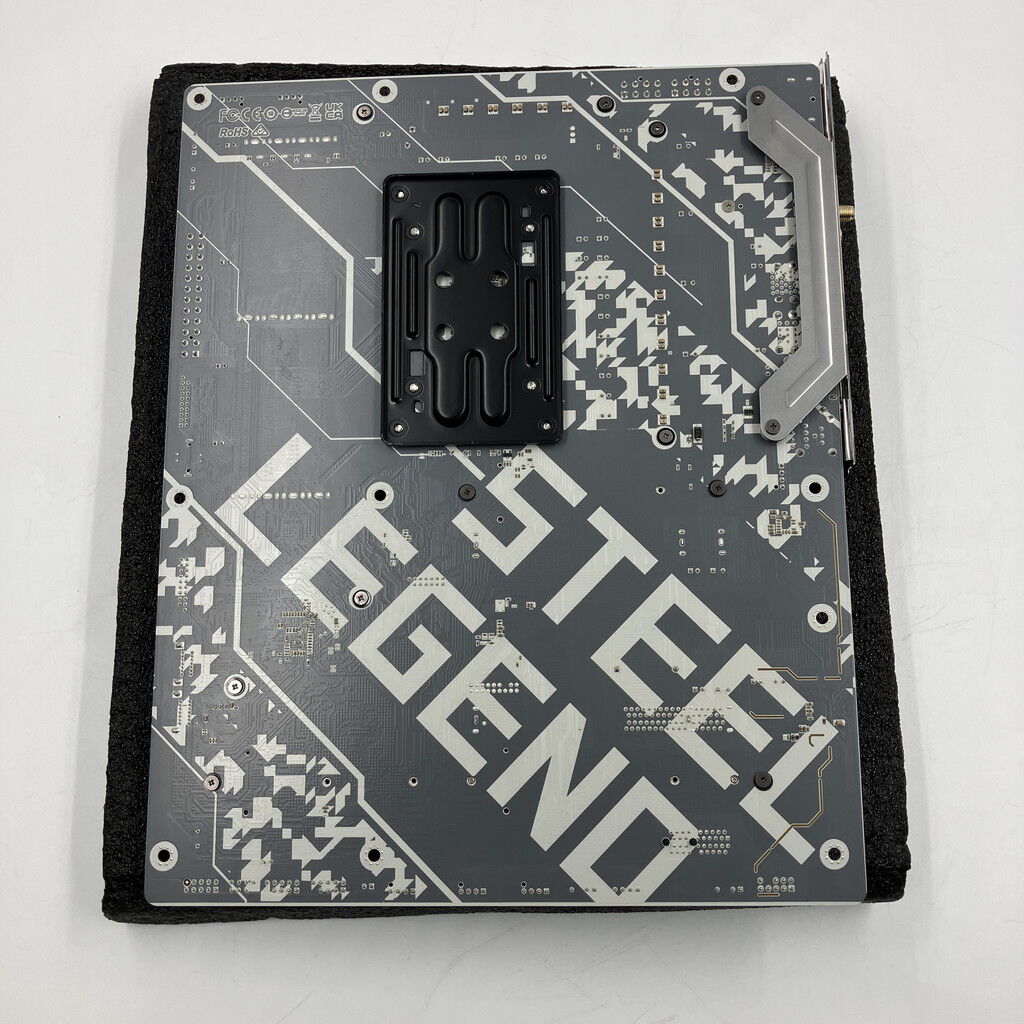 中古 ASRock B650 Steel Legend WiFi (B650 AM5 ATX) 3280023183