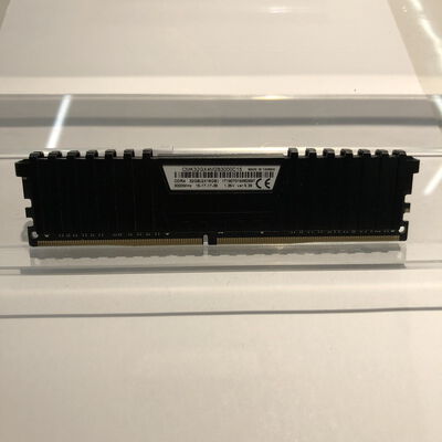 【姫路店】中古  PC4-24000 16GB デスクトップ用 135636 