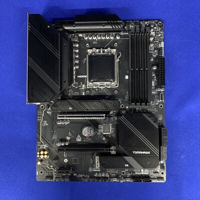 【横浜駅前店】中古  MSI MAG B650 TOMAHAWK WIFI (B650 AM5 ATX DDR5) 168272 