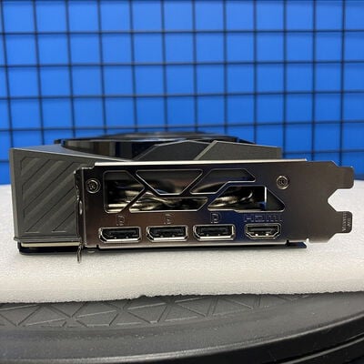 【新潟店】中古  MSI GeForce RTX 5070 Ti 16G GAMING TRIO OC PLUS (RTX5070Ti 16G) 176549 