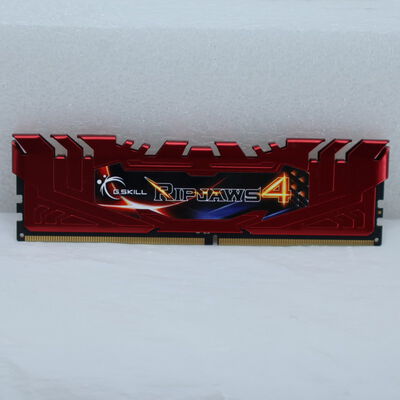【通販センター】中古  PC4-21300 8GB デスクトップ用(DDR4-2666) 126165 