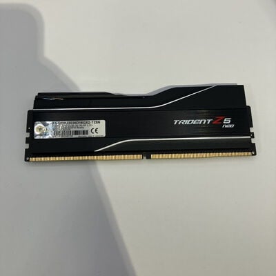 【なんば店】中古  PC5-44800 16GB デスクトップ用(DDR5-5600) 149153 
