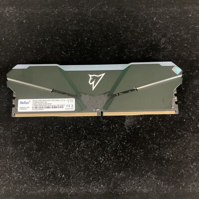 【大宮店】中古  PC4-25600 8GB デスクトップ用(DDR4-3200) 140727 