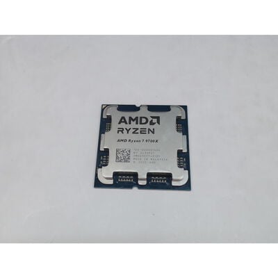 【前橋インターアカマル店】中古  AMD Ryzen 7 9700X (AM5/3.8GHz/40M/C8/T16/65W) 169022