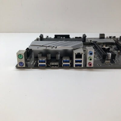 【津ラッツ店】中古  GIGABYTE Z590 D (Z590 1200 ATX DDR4) 4990001458 