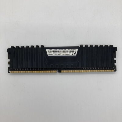 【堺七道店】中古  PC4-21300 16GB デスクトップ用(DDR4-2666) 135638 
