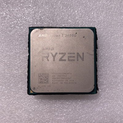 【甲府飯田店】中古  AMD Ryzen 5 2400G (AM4/3.6/6M/C4/T8/65W) 136733 