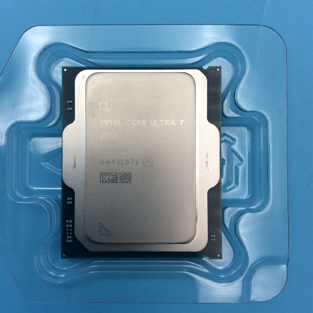 中古 INTEL Core Ultra 7 265K (1851/3.9G/30M/C20/T20) （349768