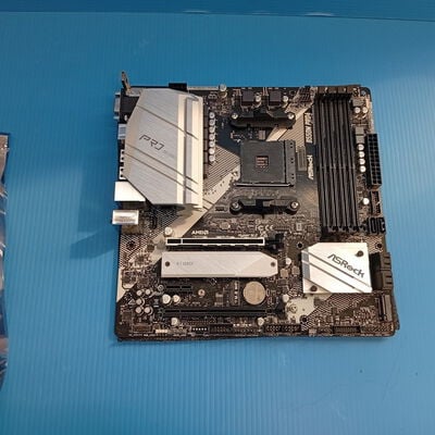 【大須店】中古  ASRock B550M Pro4 (B550 AM4 mATX DDR4) 142938 