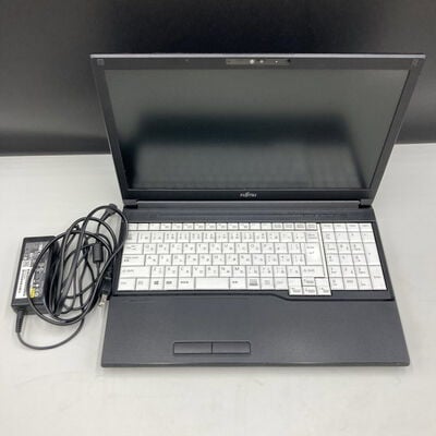 【熊本浜線店】中古  Fujitsu FMVA6401PP(i5-8265U/8GB/SSD256GB/W11P) 5370000984 