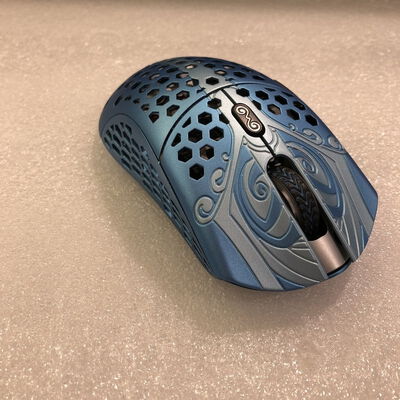 【甲府飯田店】中古  Finalmouse Starlight 12 Poseidon (無線ゲーミングマウス) 4720001648 