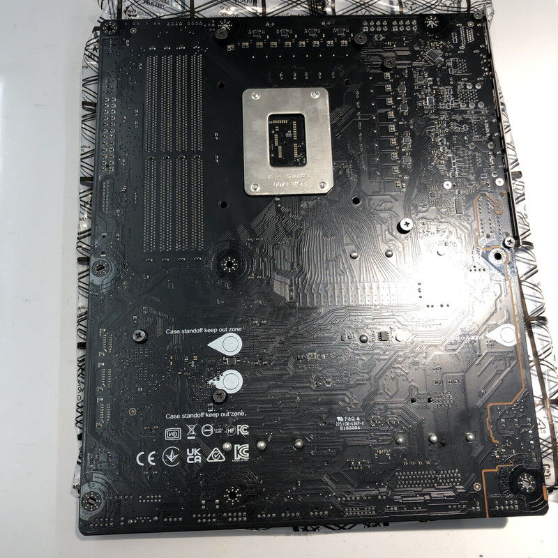 中古 MSI MAG Z790 TOMAHAWK WIFI DDR4 (Z790 ATX DDR4) 152764