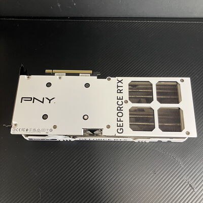 【富士青葉店】中古  PNY GeForce RTX 4070 Ti 12GB VERTO Triple Fan White Edition 5070001096 