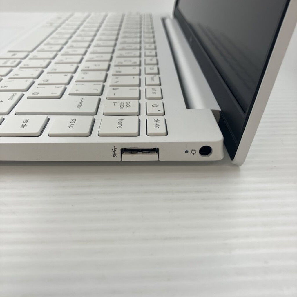 【中古】HP Pavilion ホワイトノートPC 13インチ　軽い 中古 HP pavilion aerolaptop model 13(Ryzen 5 7535U/16GB/SSD512GB