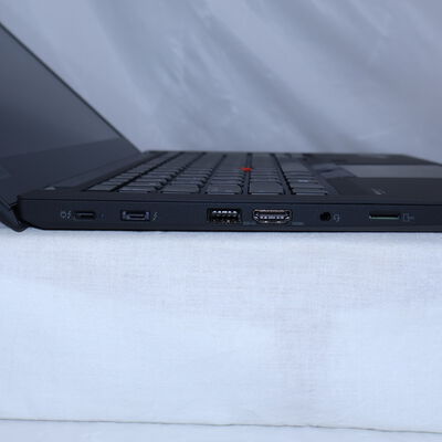 【通販センター】中古  Lenovo ThinkPad T14 Gen2 (Core i5-1135G7/16GB/オンボード) 202819 