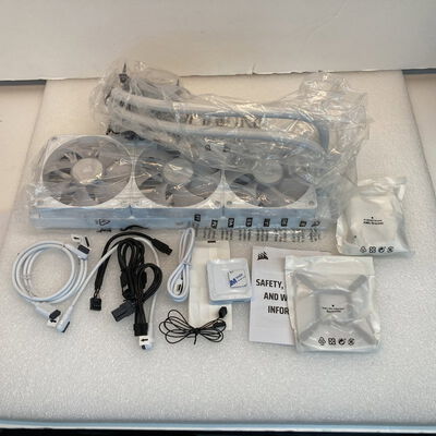 【京都店】中古  CORSAIR CW-9061026-WW (LCD 360mm ARGB WH 水冷) 3180006891 