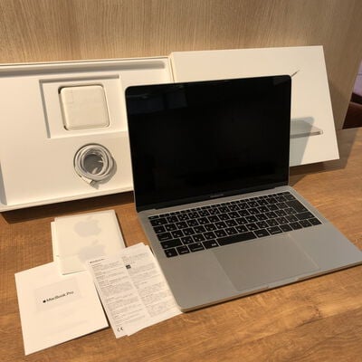 【姫路店】中古  Apple MacBook Pro 13インチ 2017 シルバー Core i5 2.3GHz/8GB/256GB SSD MPXU2J/A 135869 