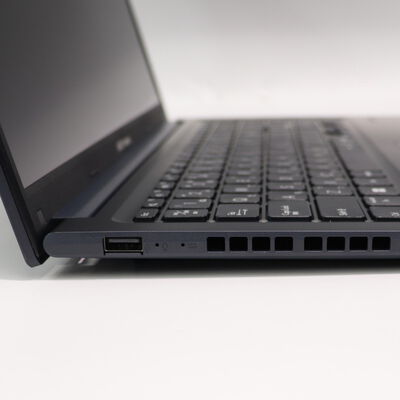 【札幌店】中古  ASUS Vivobook　M1502XA-R785WS(Ryzen 7 7840HS/8GB/SSD512GB/オンボード/15.6inch/1920*1080/W11H) 3210016338 