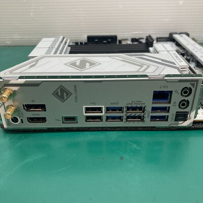 【浦添城間店(沖縄)】中古  ASRock B860M Steel Legend WiFi (B860 1851 mATX) 175437 