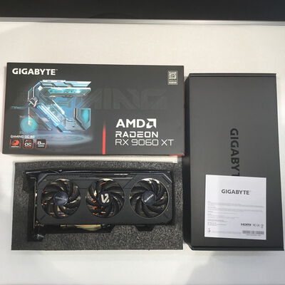 【松山環状枝松店】中古  GIGABYTE GV-R9060XTGAMING OC-8GD (RX9060XT 8G) 179890 