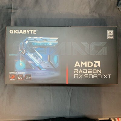 【横浜駅前店】中古  GIGABYTE GV-R9060XTGAMING OC-16GD (RX9060XT 16G) 179900 