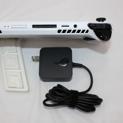 【甲府飯田店】中古  ASUS ROG ALLY RC71L-Z1E512 191726 