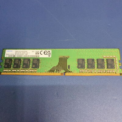 【前橋ｲﾝﾀｰｱｶﾏﾙ店】中古  PC4-25600 8GB デスクトップ用(DDR4-3200) 140727 