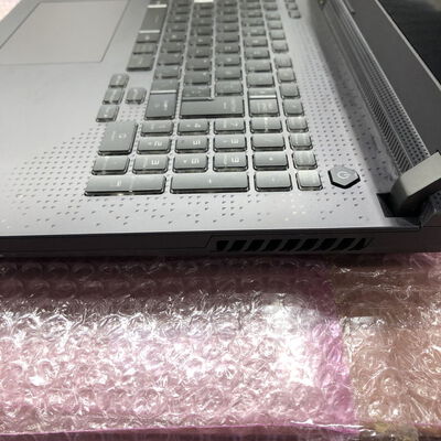 【宮崎恒久店】中古  ASUS ROG Strix G713PI(Ryzen 9 7845HX/16GB/SSD512GB/RTX4070/W11H) 5160001055 
