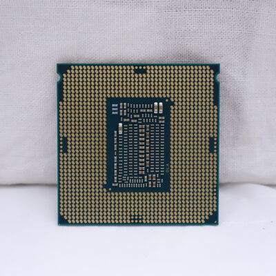 【通販センター】中古  INTEL Core i7 9700K (1151/3.60GHz/12M/C8/T8) 138481 
