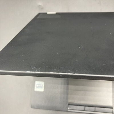 【熊本浜線店】中古  Lenovo ThinkPad P52　20MAS12700 (Core i7 8750H/16GB/SSD512GB/-/NVIDIA Quadro P1000 4GB/15.6ｲﾝﾁ/1920x1080/Wi-Fi/WEBCAM/W11H64) 176658 
