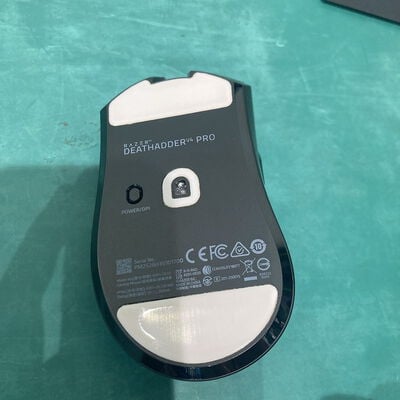 【浦添城間店(沖縄)】中古  Razer DeathAdder V4 Pro Black 4780001517 