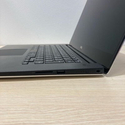 【静岡東瀬名店】中古  DELL Precision 5540 (Intel Core  i7 9750H 2.60GHz/32GB/SSD1TB/-/NVIDIA Quadro T1000/15.6/1920x1080/Wi-Fi/WEBCAM/W11H64) 184171 