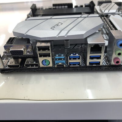 【姫路店】中古  ASRock B550M Pro4 (B550 AM4 mATX DDR4) 142938 