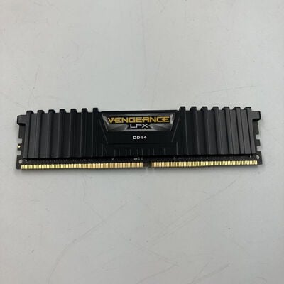 【なんば店】中古  PC4-21300 16GB デスクトップ用(DDR4-2666) 135638 