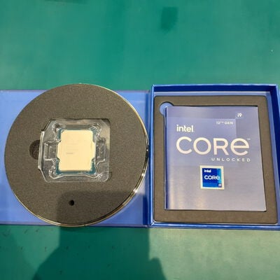 【鹿児島店】中古  INTEL Core i9 12900K (1700/3.2G/30M/C16/T24) 147855 