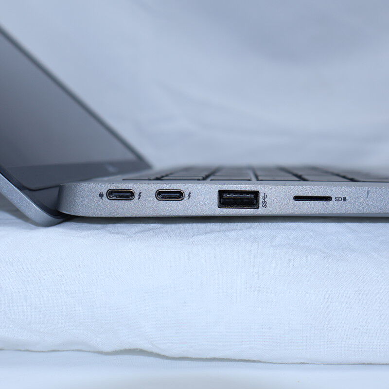 中古 DELL Latitude 5320(Intel Core i7 1185G7 3.0GHz/16GB DDR4