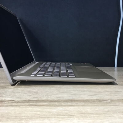 【松山環状枝松店】中古  FUJITSU LIFEBOOK MH55/J3 (Ryzen 5 7520U/16GB/SSD256GB/なし/オンボード/14.0/1920&times;1200/W11H) 4560001272 