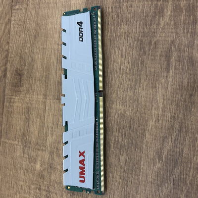 【宇都宮鶴田店】中古  PC4-19200 4GB デスクトップ用 126162 