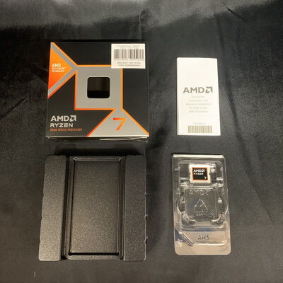 【横浜駅前店】中古  AMD Ryzen 7 9800X3D (AM5/4.7/104M/C8/T16/120W) 172566 