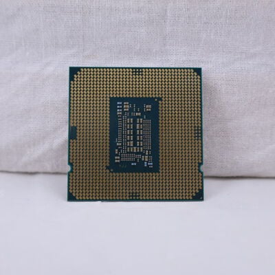 【通販センター】中古  INTEL Core i3 10105 (1200/3.7G/6M/C4/T8) 145174 