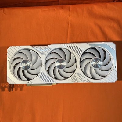 【なんば店】中古  Palit NED47TST19T2-1043W GamingPro White OC (RTX4070Ti SUPER 16GB) 164255 